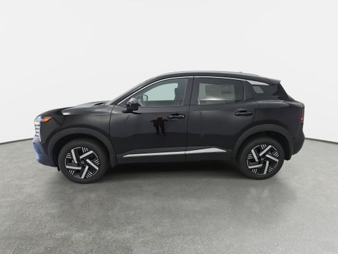 New 2026 Nissan Kicks SV image 8
