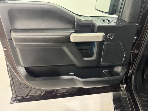 Used 2019 Ford F150 Lariat w/ Equipment Group 502A Luxury AWD/4WD image 16