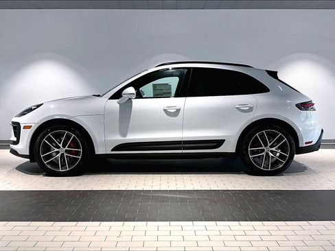 New 2026 Porsche Macan S image 2