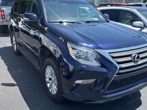 Used 2018 Lexus GX 460 Premium w/ Premium Package AWD/4WD image 2