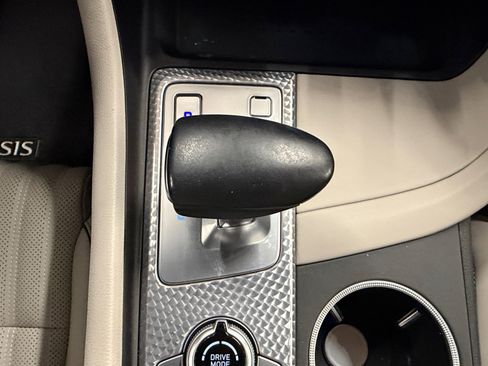 Used 2023 Genesis G70 2.0T w/ Sport Prestige Package image 23