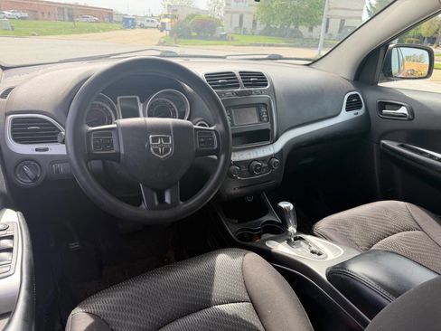 Used 2013 Dodge Journey American Value Package w/ Flexible Seating Group FWD image 9