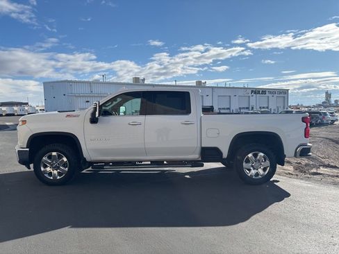Used 2020 Chevrolet Silverado 2500 LTZ image 7