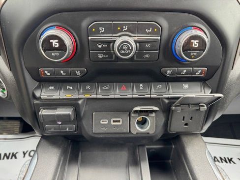 Used 2019 Chevrolet Silverado 1500 High Country w/ Safety Package II AWD/4WD image 38