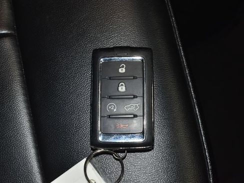 Used 2023 Jeep Grand Cherokee Limited AWD/4WD image 36