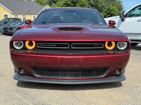 Used 2019 Dodge Challenger R/T w/ Driver Convenience Group RWD image 9