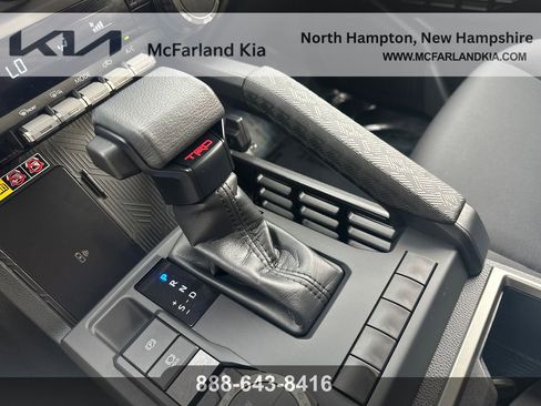 Used 2025 Toyota Tacoma TRD Sport w/ TRD Sport Upgrade Package AWD/4WD image 27