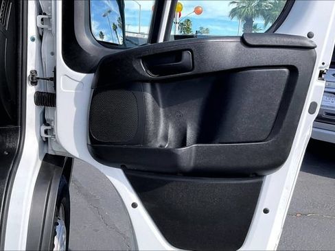 Used 2025 RAM ProMaster 2500 w/ Convenience Group FWD image 21