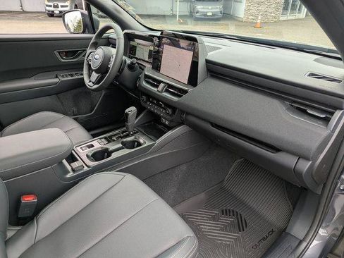 Used 2026 Subaru Outback Limited AWD/4WD image 40