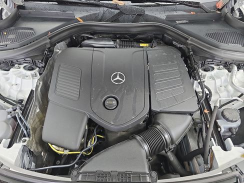 Used 2025 Mercedes-Benz GLC 300 image 30