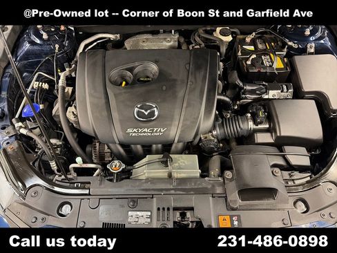 Used 2015 MAZDA MAZDA3 i Touring w/ Technology Package image 7