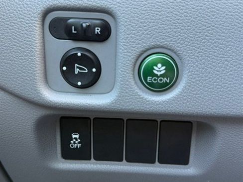 Used 2018 Honda Pilot EX image 37