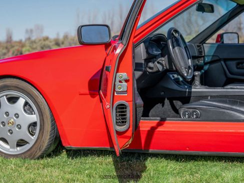 Used 1988 Porsche 944 Turbo image 23