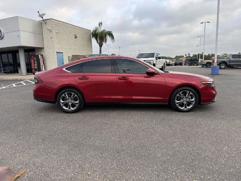 Used 2024 Honda Accord EX image 2
