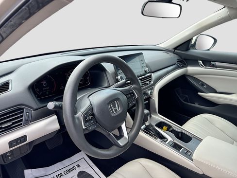 Used 2019 Honda Accord LX image 8