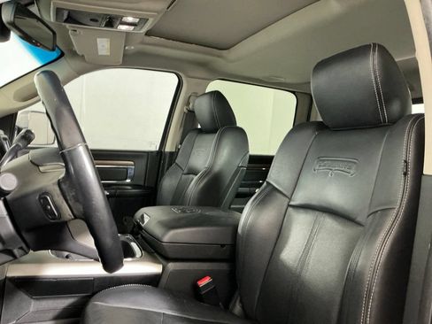 Used 2018 RAM 2500 Laramie w/ Cold Weather Group AWD/4WD image 22
