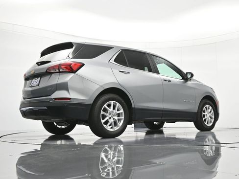 Used 2024 Chevrolet Equinox LT image 40