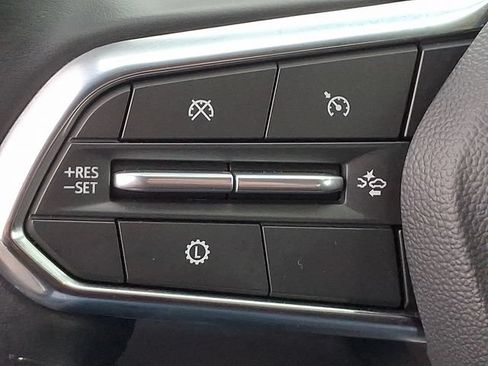 Used 2026 Chevrolet Equinox LT FWD image 21
