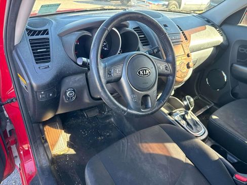 Used 2012 Kia Soul + w/ Audio Pkg FWD image 9