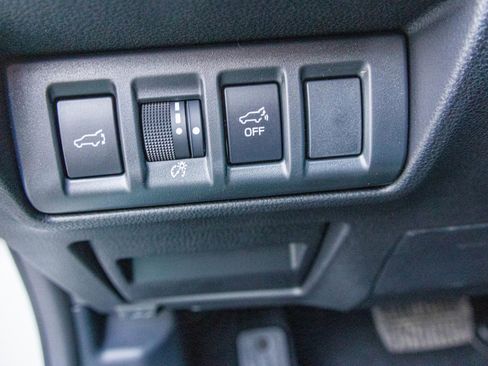 New 2025 Subaru Outback Premium image 18