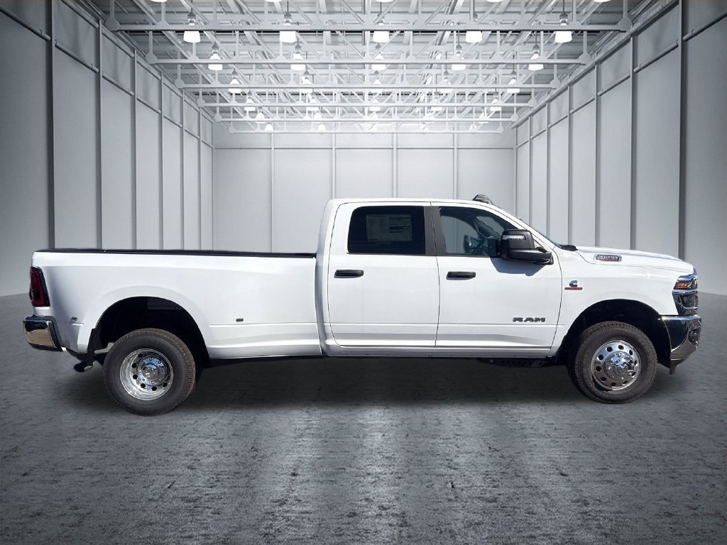 New 2027 RAM 3500 Big Horn AWD/4WD image 8