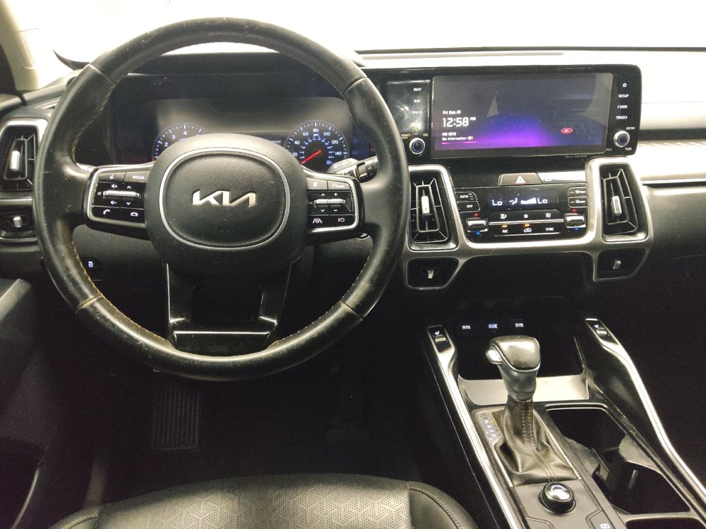 Used 2022 Kia Sorento S w/ Panoramic Sunroof Package FWD image 22