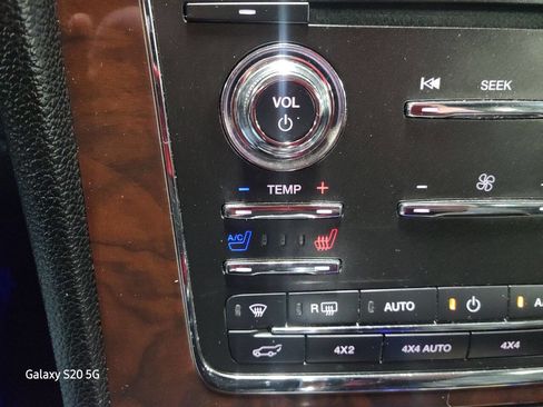 Used 2017 Lincoln Navigator Select image 44