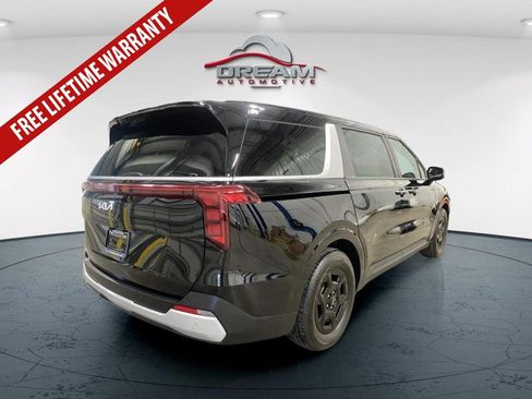 Used 2025 Kia Carnival FWD image 20