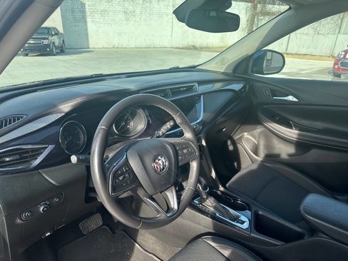 Used 2020 Buick Encore GX Preferred w/ Cold Weather Comfort Package FWD image 8