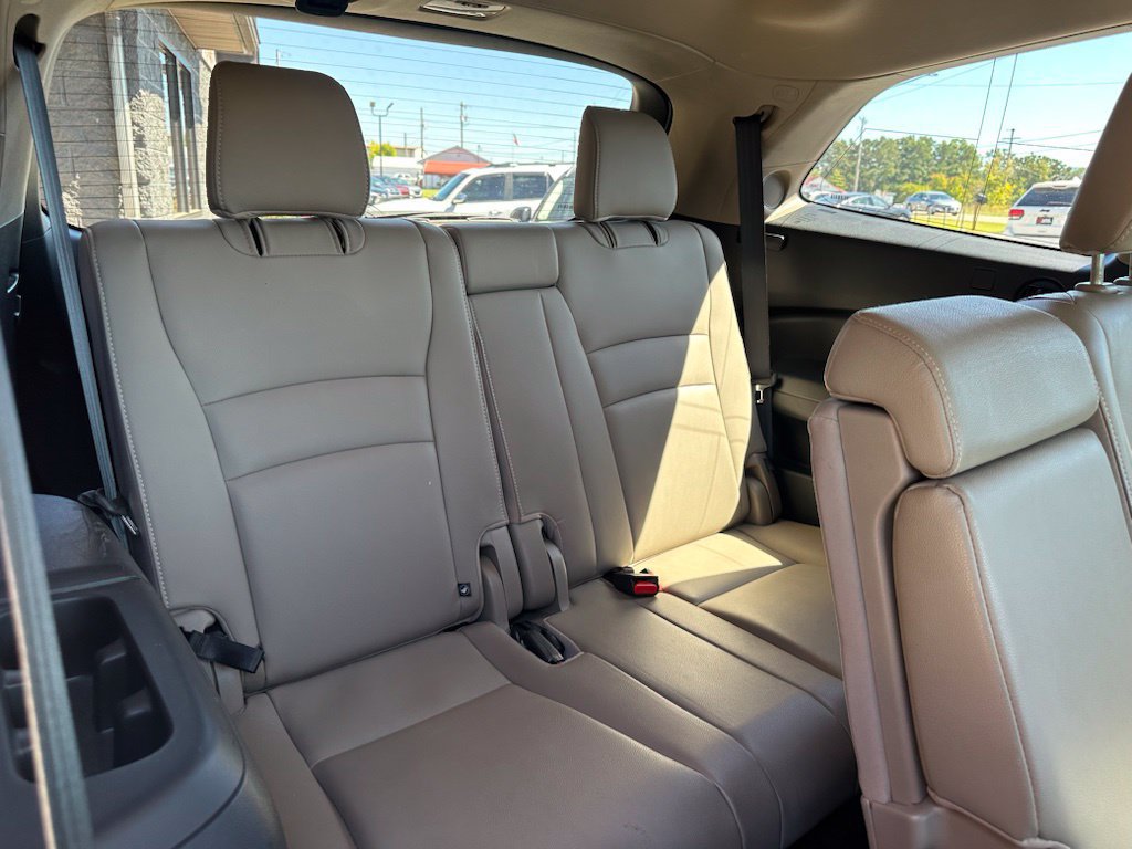 Used 2018 Honda Pilot Touring image 42