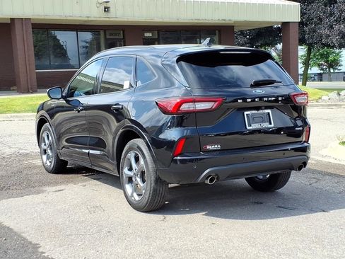 Used 2023 Ford Escape ST-Line Select w/ Tech Pack #1 AWD/4WD image 3