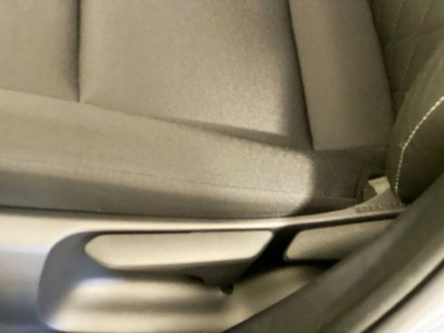 Used 2025 Toyota Corolla LE FWD image 15