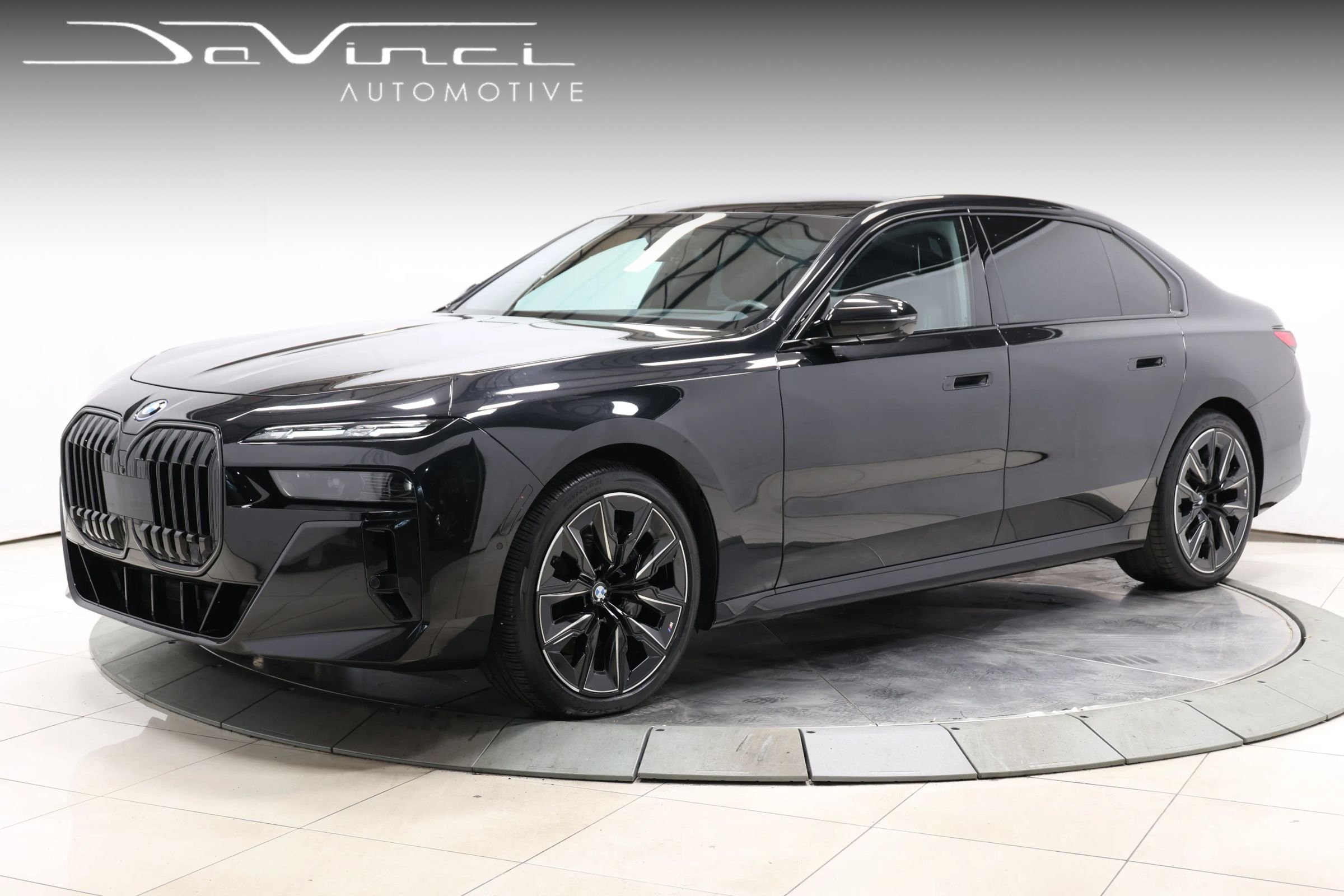 Used 2025 BMW 740i RWD image 1