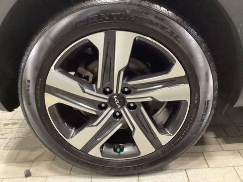 Certified 2023 Kia Sorento SX Prestige image 27