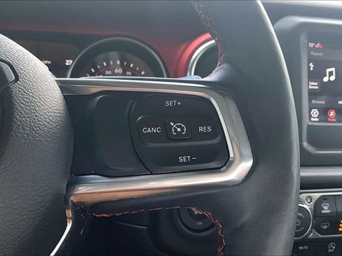 Used 2019 Jeep Wrangler Unlimited Rubicon w/ Cold Weather Group image 12