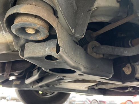 Used 2004 Buick Le Sabre Custom FWD image 30