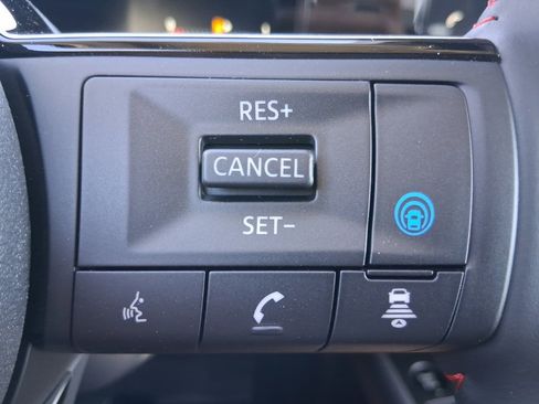 New 2026 Nissan Kicks SR w/ Cold Weather Package image 11