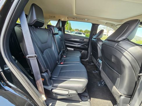Used 2026 INFINITI QX60 Pure w/ Cargo Package AWD/4WD image 33