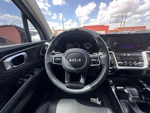 Used 2023 Kia Sorento SX AWD/4WD image 25