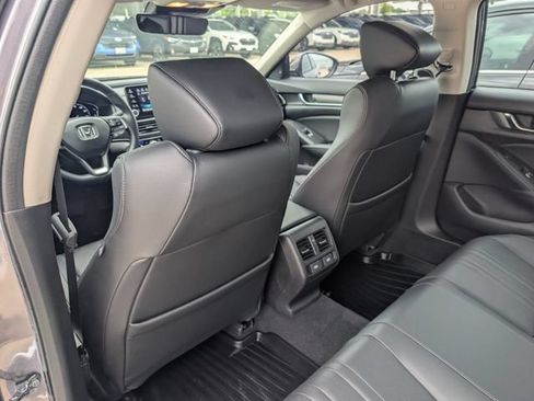 Used 2021 Honda Accord Touring image 25