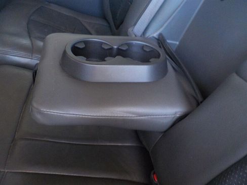 Used 2005 GMC Sierra 3500 SLE w/ Heavy-Duty Power Package image 34