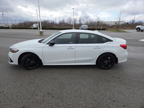 Used 2023 Honda Civic Sport image 14