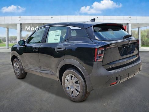 New 2026 Nissan Kicks S FWD image 4