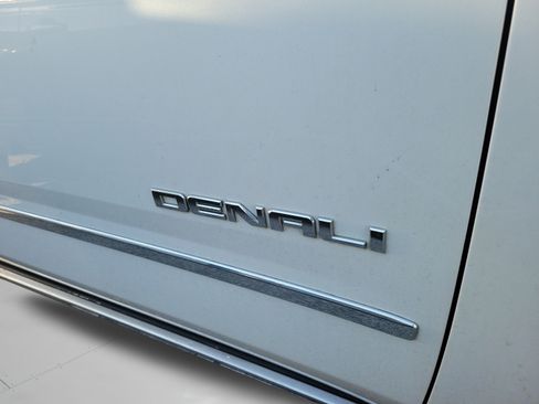 Used 2017 GMC Yukon Denali w/ Open Road Package RWD image 15
