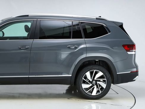 New 2026 Volkswagen Atlas SEL image 4