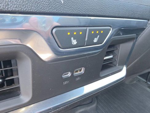 Used 2025 Chevrolet Silverado 2500 High Country image 29