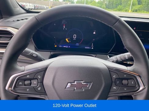 Used 2025 Chevrolet TrailBlazer ACTIV w/ Convenience Package AWD/4WD image 9