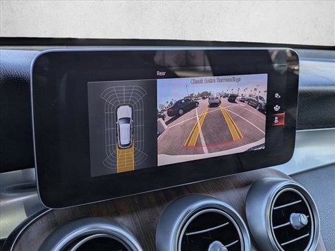 Used 2021 Mercedes-Benz GLC 300 4MATIC image 14