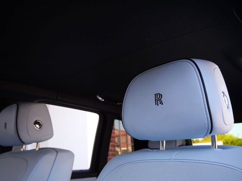 Used 2023 Rolls-Royce Cullinan image 10