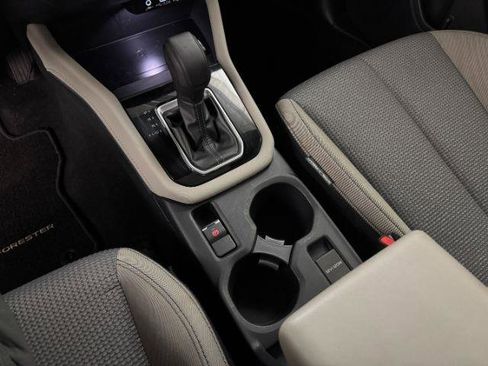 Used 2025 Subaru Forester Premium AWD/4WD image 13